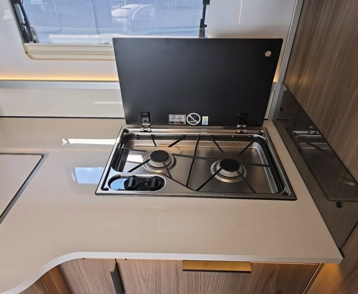 2025 COACHMAN TRAVEL MASTER 565 COOKER HOB