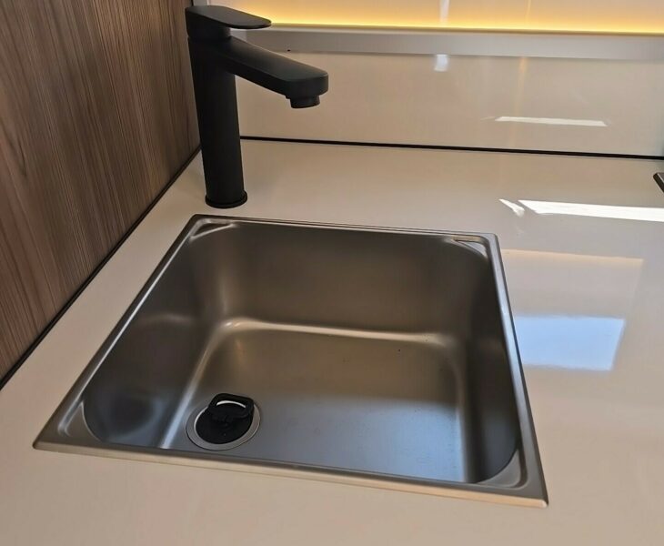 2025 COACHMAN TRAVEL MASTER 565 SINK