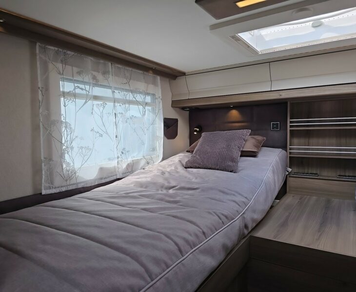 2025 COACHMAN TRAVEL MASTER 565 BEDROOM