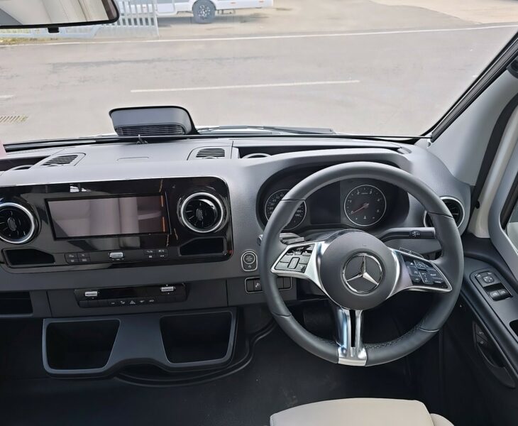 2025 COACHMAN TRAVEL MASTER 565 CAB