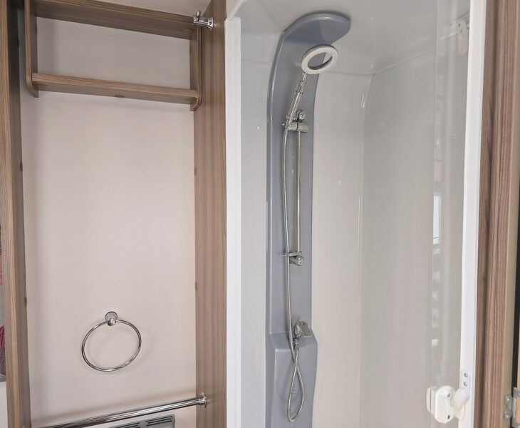 2018 SWIFT CHALLENGER 560 SHOWER