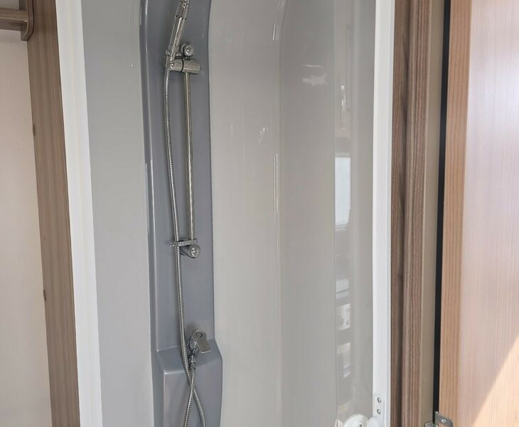 2018 SWIFT CHALLENGER 560 SHOWER