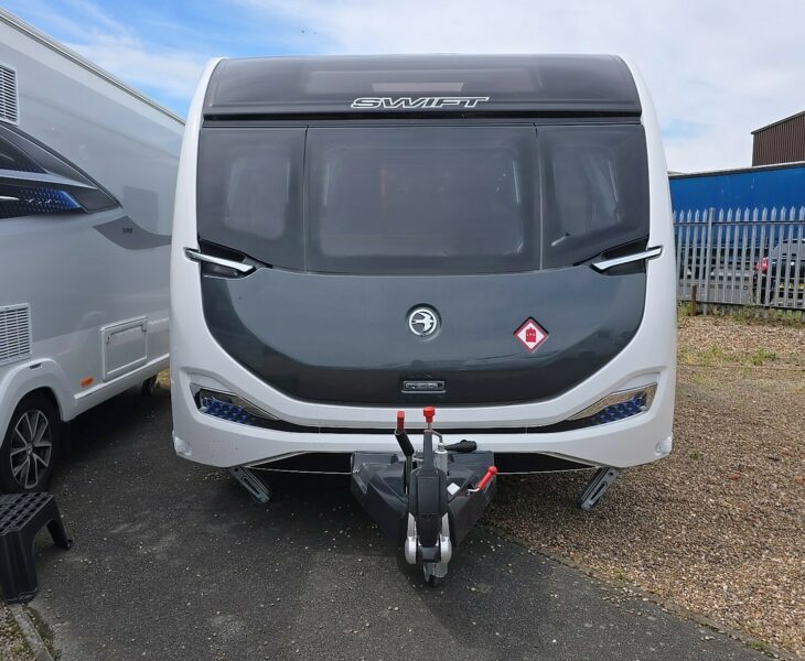 CHALLENGER EXCLUSIVE 580 GRANDE FRONT