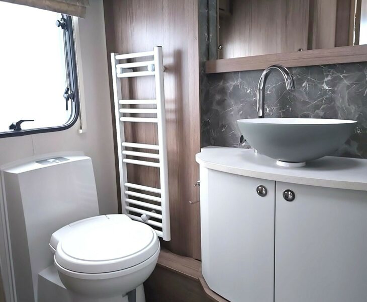 2024 COACHMAN VIP 460 W/C