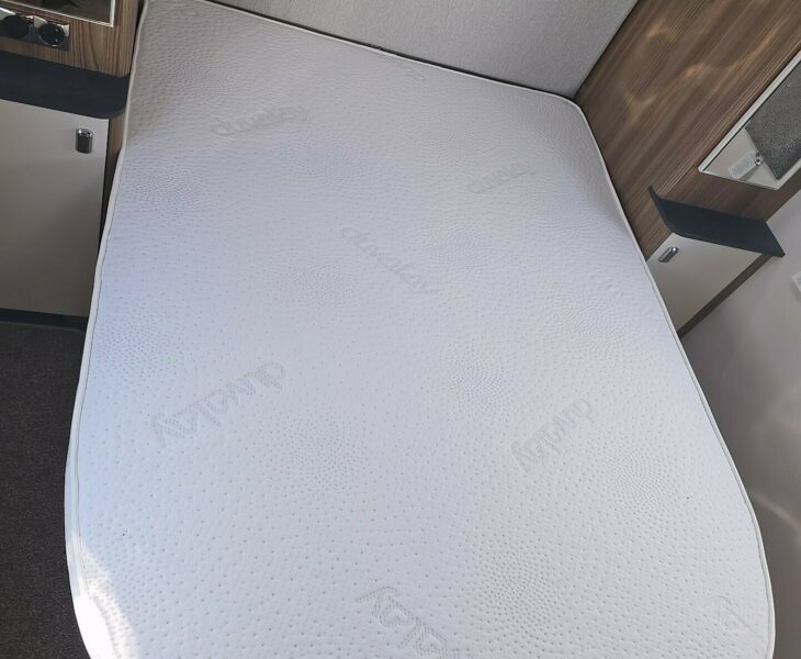 2022 SWIFT FINESSE BED