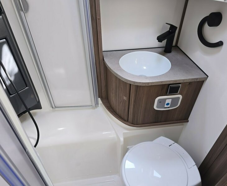 2025 SPORTIVO TM565 WASHROOM