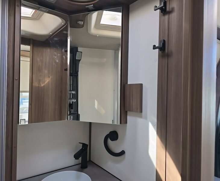 2025 SPORTIVO TM565 WASHROOM