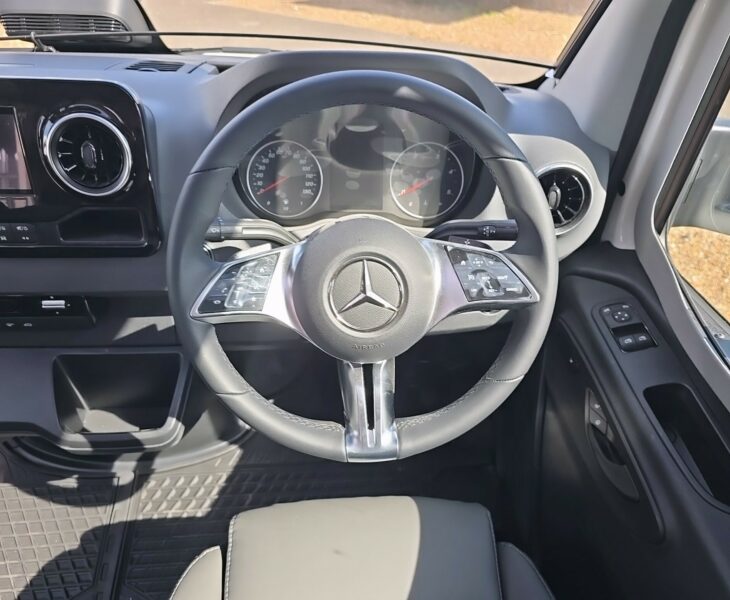 2025 SPORTIVO TM565 CAB