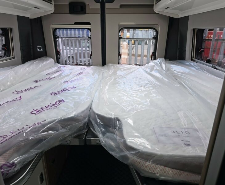 2025 CARRERA 194 BED