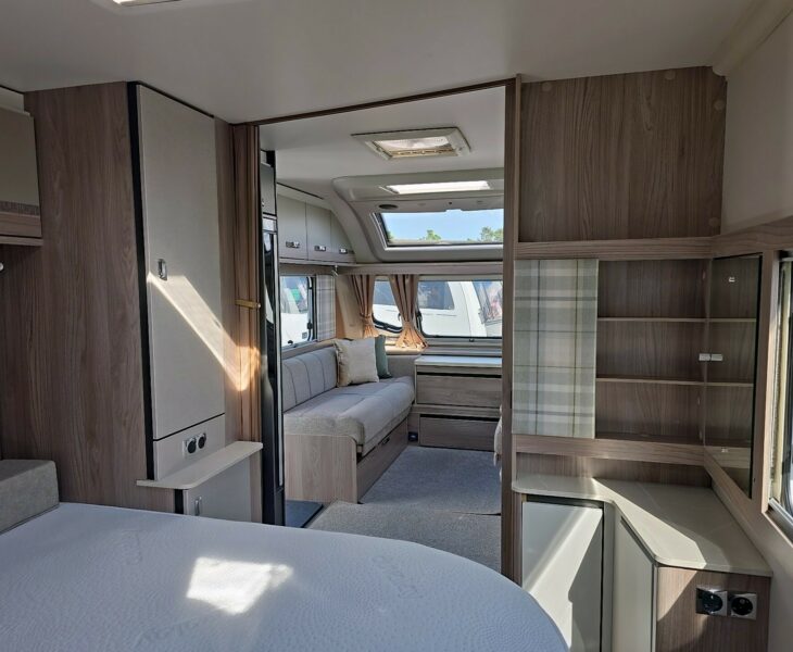 2023 SWIFT CHALLENGER 580 GRANDE BEDROOM