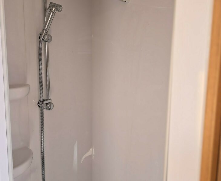 2013 SWIFT CHALLENGER 480 SE SHOWER
