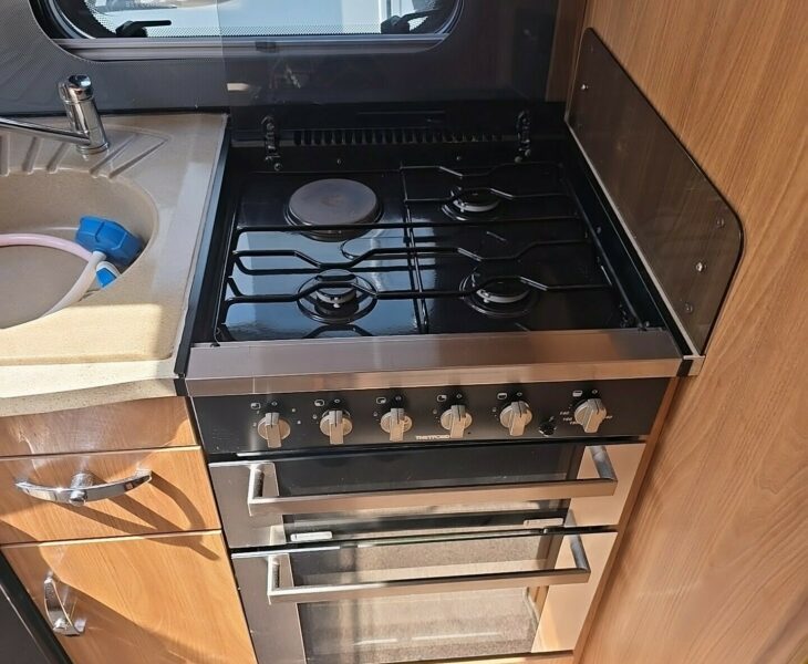 2013 SWIFT CHALLENGER 480 SE COOKER