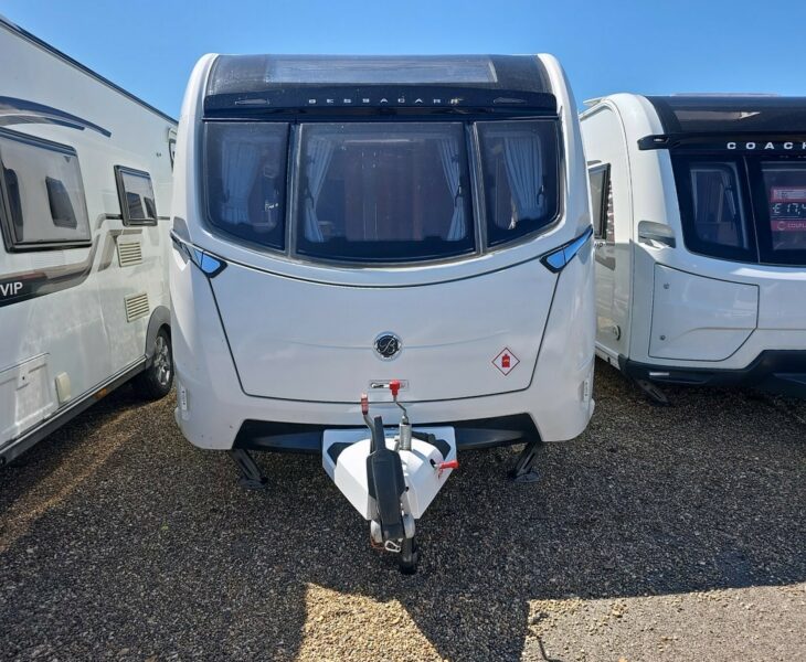 2018 BESSACARR 580 CAMEO FRONT