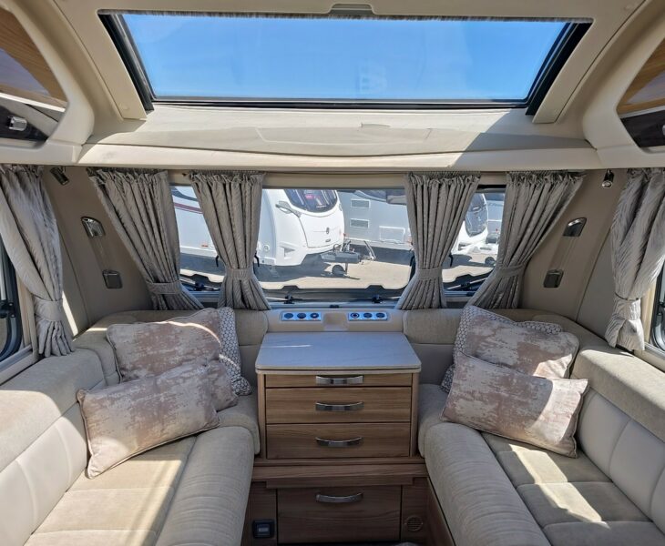 2018 BESSACARR 580 CAMEO LOUNGE