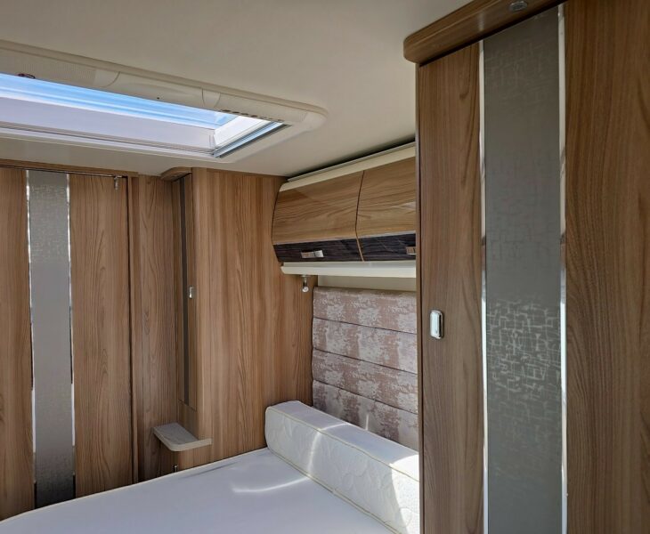 2018 BESSACARR 580 CAMEO BEDROOM