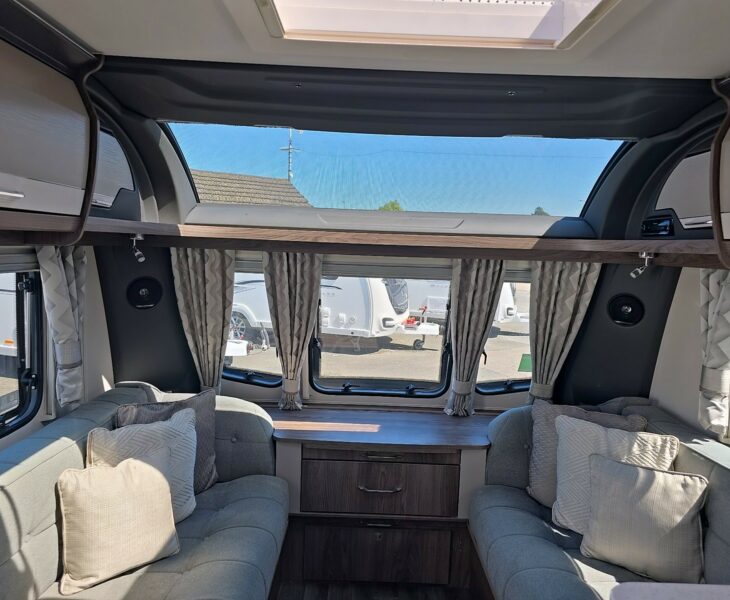 2022 COACHMAN LASER XCEL SEATING
