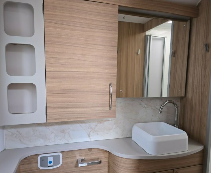 2022 BAILEY UNICORN CARTAGENA WASHROOM