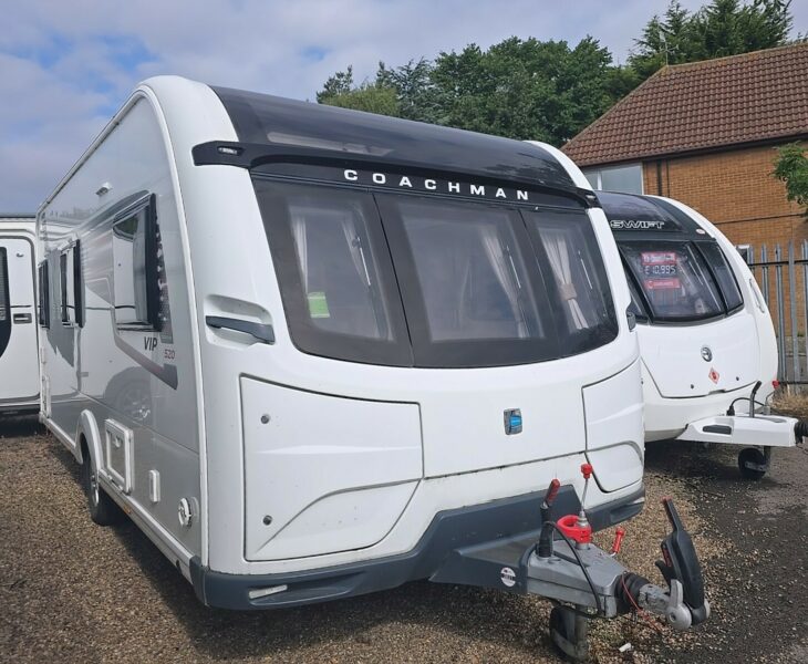 2018 COACHMAN VIP 520 FRONT O/S