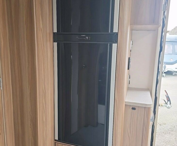 2022 BESSACARR BY DESIGN 835 FRIDGE