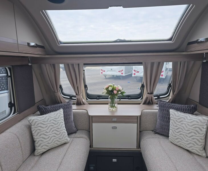 2026 SWIFT CONQUEROR 580 LOUNGE