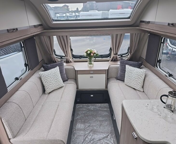 2026 SWIFT CONQUEROR 580 LOUNGE