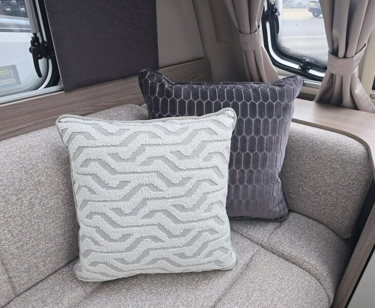 2026 SWIFT CONQUEROR 580 CUSHIONS