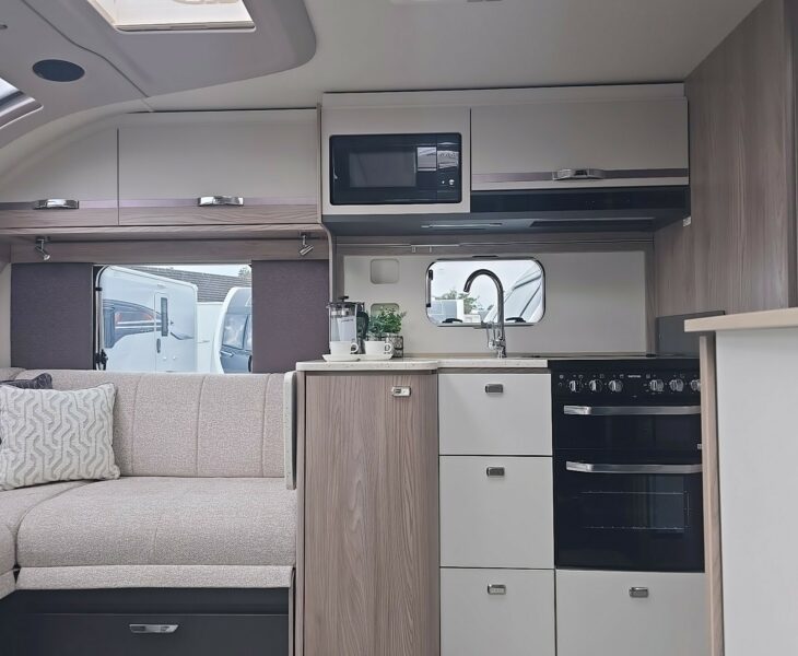 2026 CONQUEROR 560L GRANDE ENTRANCE