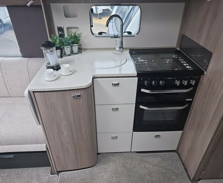 2026 CONQUEROR 560L GRANDE KITCHEN