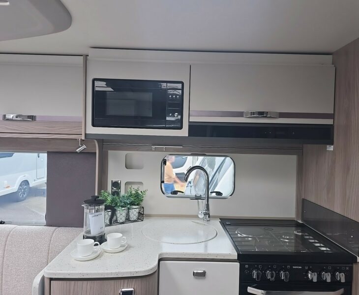 2026 CONQUEROR 560L GRANDE MICROWAVE