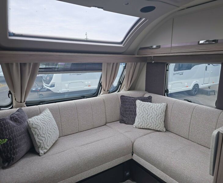 2026 CONQUEROR 560L GRANDE SEAT