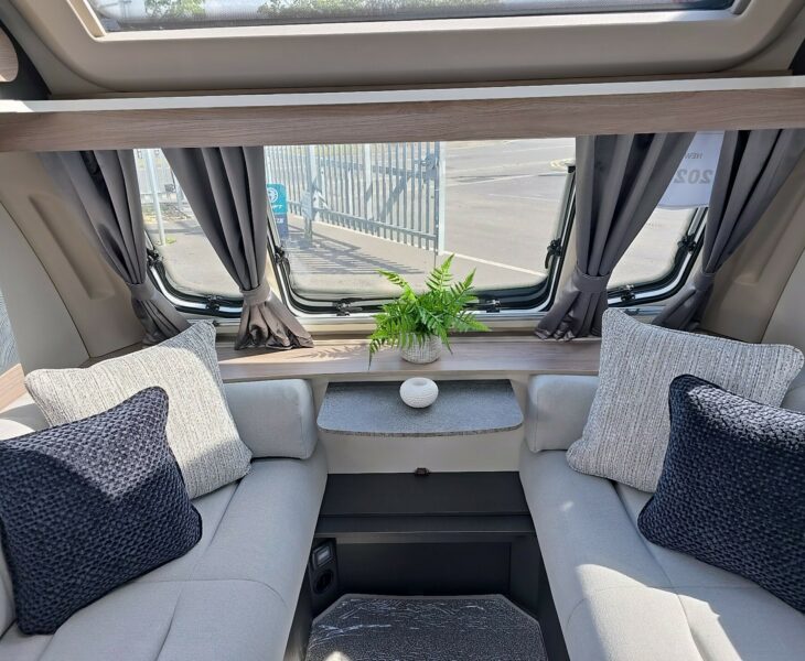 2026 SWIFT CHALLENGER 500 SEATING