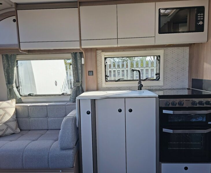 2026 COACHMAN ACADIA 545 ENTRANCE