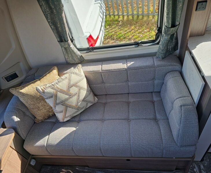 2026 COACHMAN ACADIA 545 SEAT
