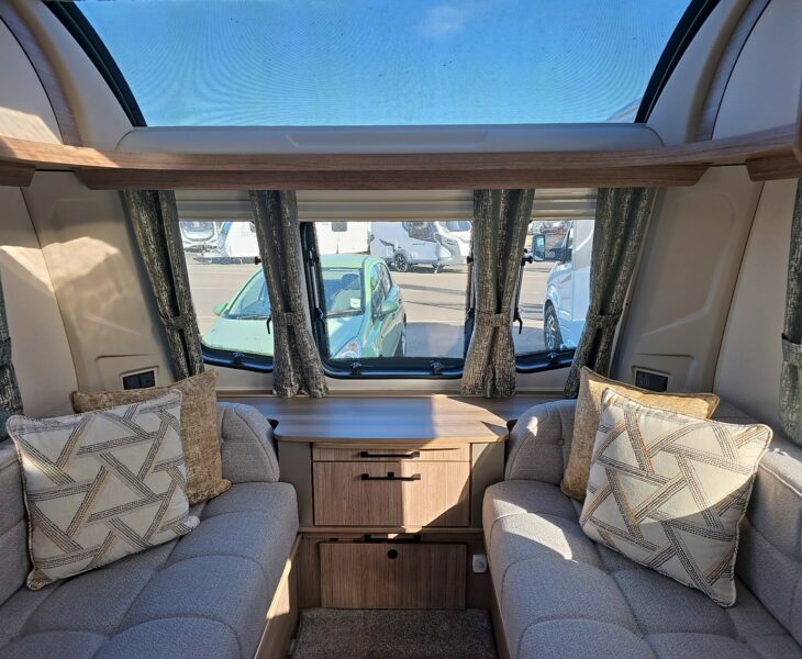 2026 COACHMAN ACADIA 545 LOUNGE