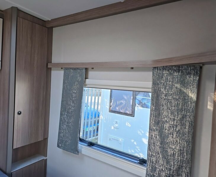 2026 COACHMAN ACADIA 545 BEDROOM