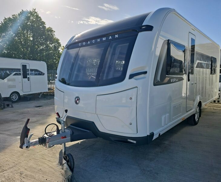 2026 COACHMAN VIP 545 FRONT N/S