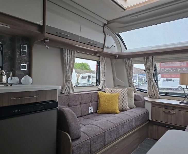 2026 COACHMAN VIP 520 VIEW