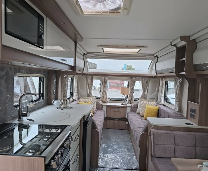 2026 COACHMAN VIP 520 VIEW