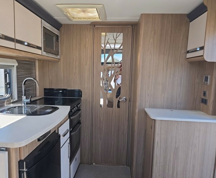 2017 COACHMAN VIP 545 VIEW