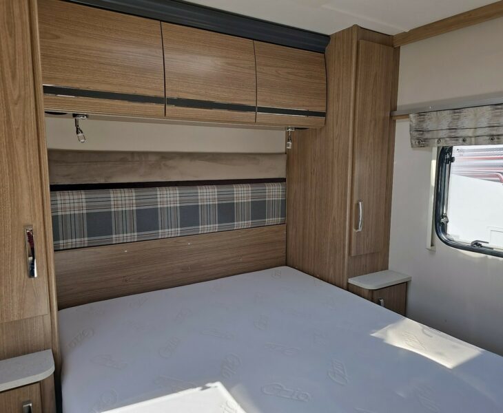 2017 COACHMAN VIP 545 BEDROOM