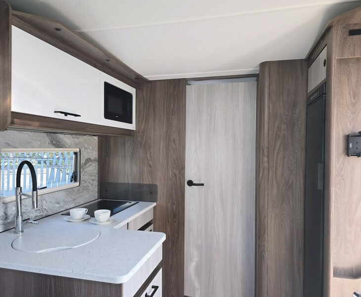 2026 AVVENTURA 565 MOTORHOME