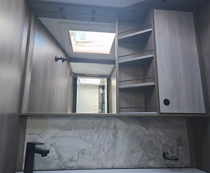 2026 AVVENTURA 565 MOTORHOME