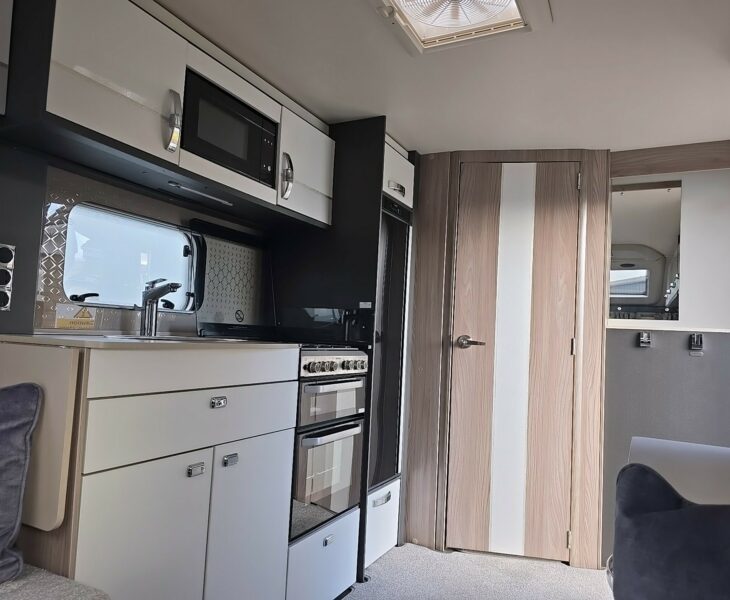 2023 SWIFT CONQUEROR 480