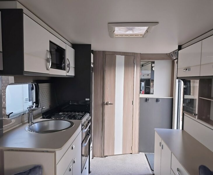 2023 SWIFT CONQUEROR 480