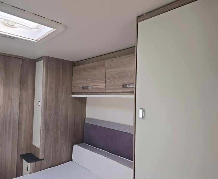 2023 SWIFT VOGUE 580 4 BERTH CARAVAN