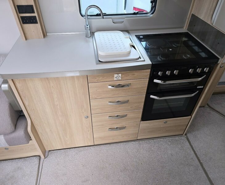 2020 ELDDIS CRUSADER STORM KITCHEN