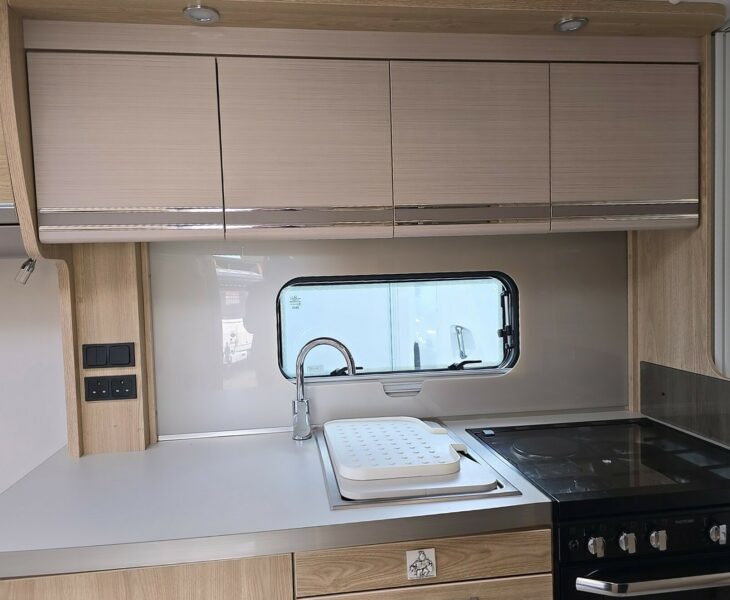 2020 ELDDIS CRUSADER STORM KITCHEN