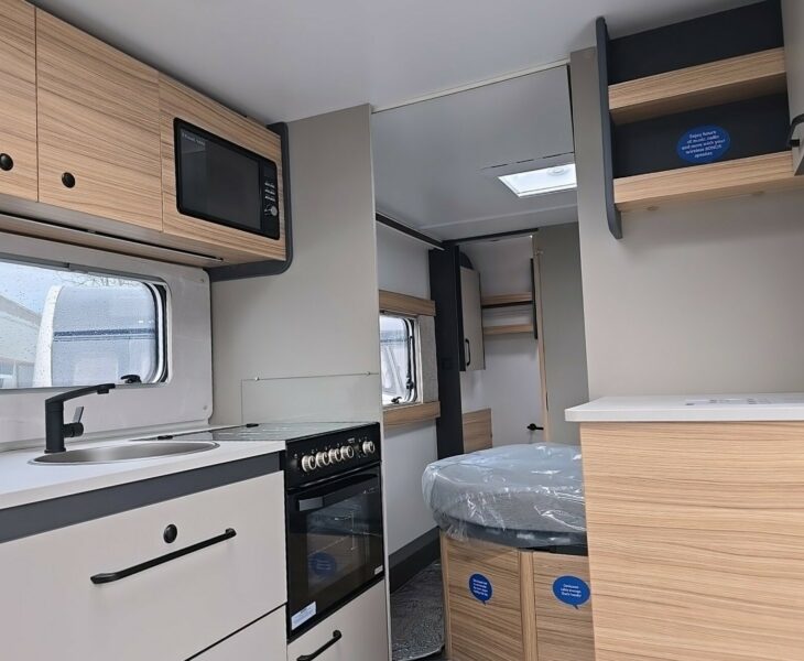 2026 BAILEY PHOENIX BLACK EDITION 644