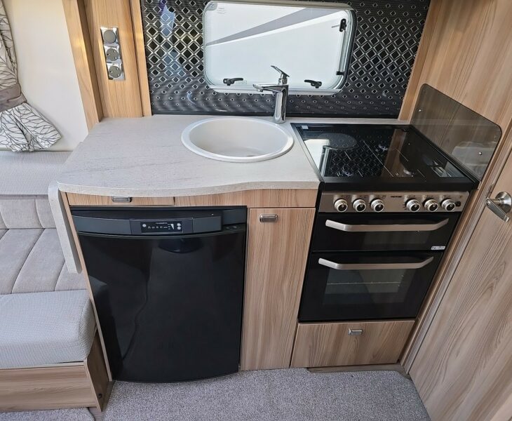 2019 SWIFT CHALLENGER HI STYLE