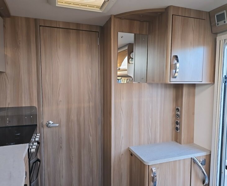 2019 SWIFT CHALLENGER HI STYLE